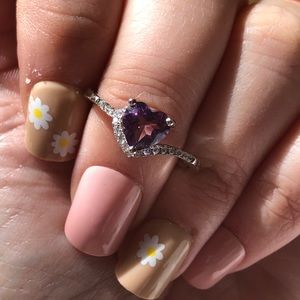 Queen bee fizzies ring